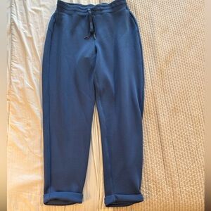 SPANX Air Essentials Women’s tapered leg pants